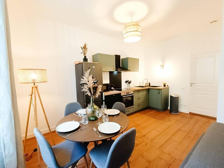 Cosy Calypso 2Ch - Quartier Des Halles & Parking Pau Ngoại thất bức ảnh